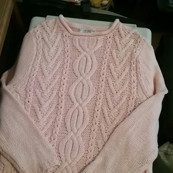 Peach color cable knit pullover sweater. - Picture 2 of 2